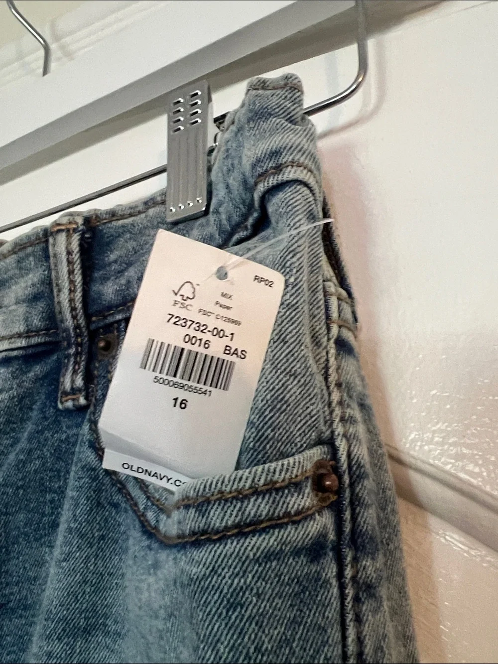 Old Navy Boy’s Straight Jeans in Washed Blue